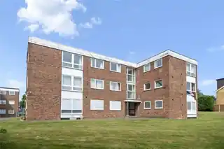 7, Falcon Court, Bembridge Gardens, photo 2