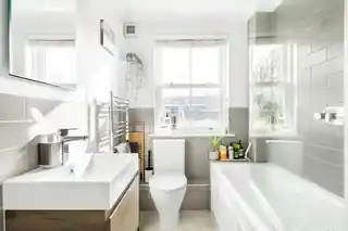 7 George Mews, photo 3