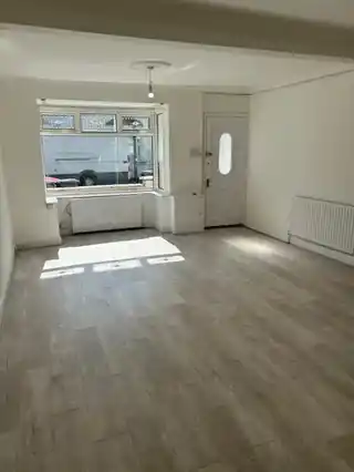 7 Glasgow Road, photo 3
