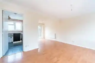 7 Green Lane, photo 3