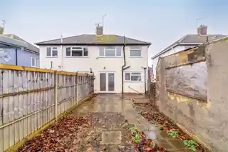 7 Green Lane, photo 2