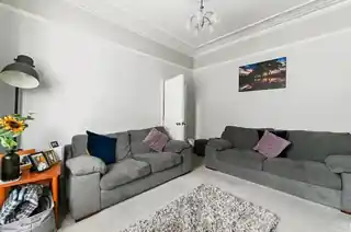 7 Grosvenor Road, photo 4