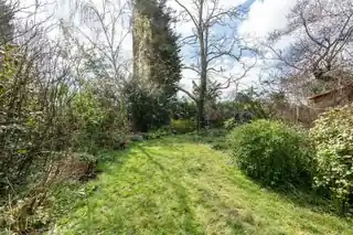 7 Haigville Gardens, photo 4