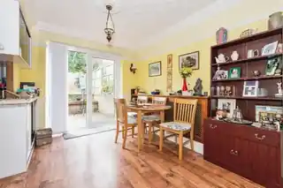 7 Hillars Heath Road, photo 4