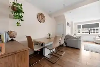 7 Holbeach Gardens, photo 3