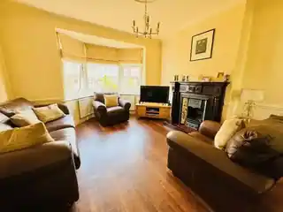 7 Kings Avenue, photo 2