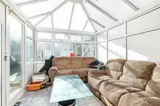 7 Leathart Close, photo 4