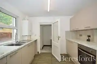 7 Lee Avenue, photo 3