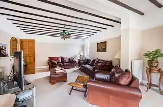 7 Manor Wood Road, photo 3