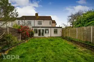 7 Monkton Road, photo 4