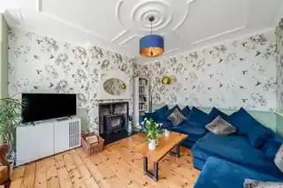 7 Pole Hill Road, photo 3