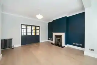 7 Priory Gardens, photo 4