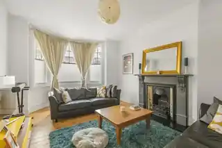 7 Priory Road, photo 3