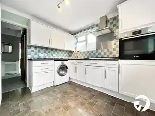 7 Robin Hood Lane, photo 3