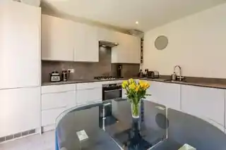 7 Sandringham Road, photo 2