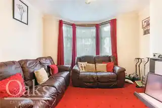 7 Sunnycroft Road, photo 3