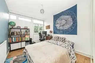 7 Unwin Close, photo 3