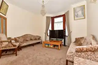 7 Waghorn Road, photo 4