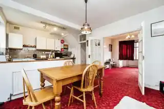 70 Chase Cross Road, photo 3