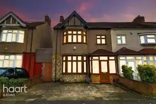 70 Cranley Drive, photo 2