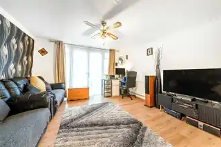70 Dallas Road, photo 3