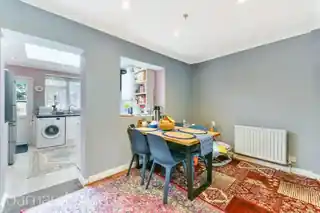 70 Durham Road, photo 4