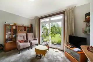 70 Fernbrook Drive, photo 3