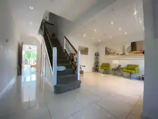 70 Flower Lane, photo 3