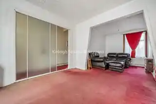 70 Glenthorne Road, photo 3