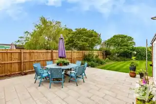 70 Haynes Road, photo 3