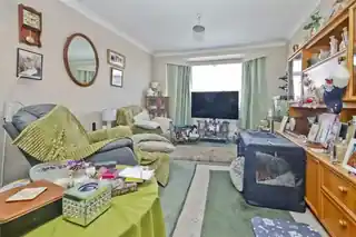 70 Lynhurst Crescent, photo 2