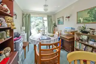 70 Lynhurst Crescent, photo 4
