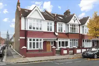 70 Rannoch Road, photo 3