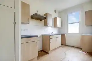 70B Lewisham Way, photo 4
