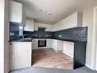 71 Birchdene Drive, photo 2