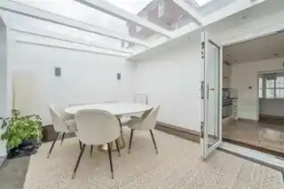 71 Carlyle Road, photo 4