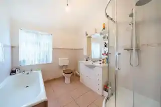 71 Coppetts Road, photo 4