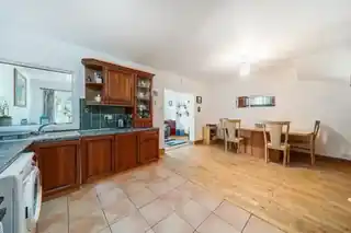 71 Coppetts Road, photo 3
