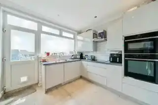 71 Dunblane Road, photo 3