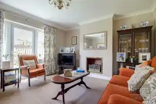 71 Galliard Road, photo 2