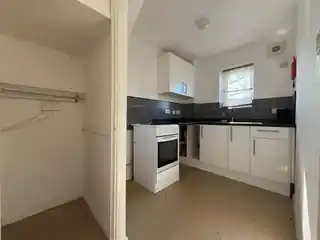 71 Halifield Drive, photo 4