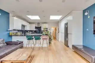 71 Hazelwood Avenue, photo 2