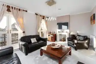 71 Lady Aylesford Avenue, photo 2