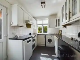 71 Littleheath Road, photo 3