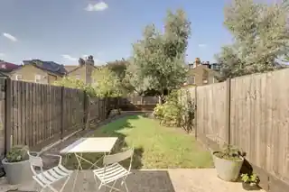 71 Nelgarde Road, photo 4