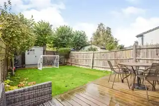 71 Oxford Avenue, photo 2