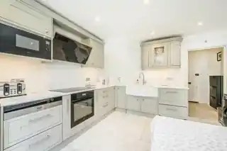71 Park Crescent, photo 3