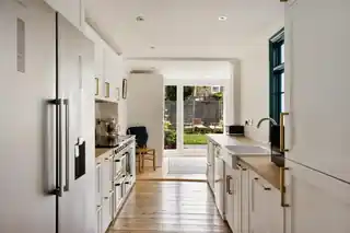 71 Selby Road, photo 3