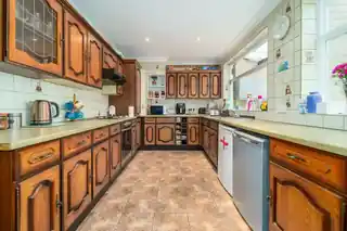 71 Southcote Avenue, photo 4