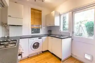 72 Albert Road, photo 3